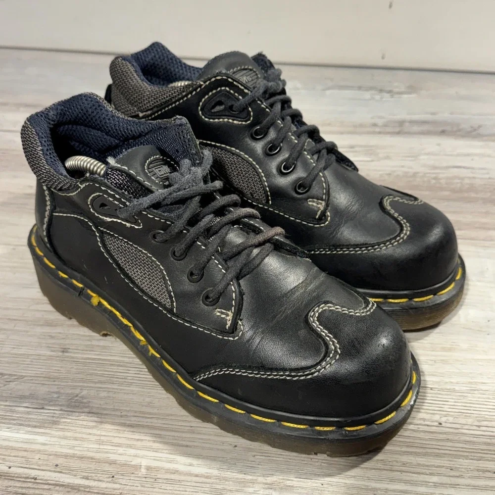 DR. MARTENS Docs DM's Chunky Leather Lace Up Boot‎ Shoes Kids Size UK 4 ENGLAND